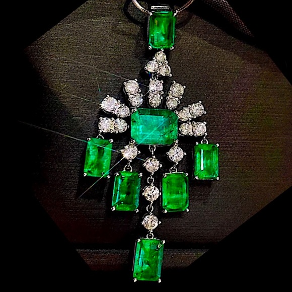 Vintage Emerald Sterling Silver Gemstone Statement Necklace - Picture 4 of 10